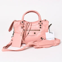 画像をギャラリービューアに読み込む, 極美品 BALENCIAGA バレンシアガ ハンドバッグ Classic Mini City Bag クラシック ミニ シティ ピンク レザー 300295 中古 4a003483