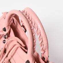 画像をギャラリービューアに読み込む, 極美品 BALENCIAGA バレンシアガ ハンドバッグ Classic Mini City Bag クラシック ミニ シティ ピンク レザー 300295 中古 4a003483