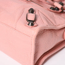 画像をギャラリービューアに読み込む, 極美品 BALENCIAGA バレンシアガ ハンドバッグ Classic Mini City Bag クラシック ミニ シティ ピンク レザー 300295 中古 4a003483