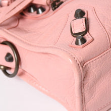 画像をギャラリービューアに読み込む, 極美品 BALENCIAGA バレンシアガ ハンドバッグ Classic Mini City Bag クラシック ミニ シティ ピンク レザー 300295 中古 4a003483