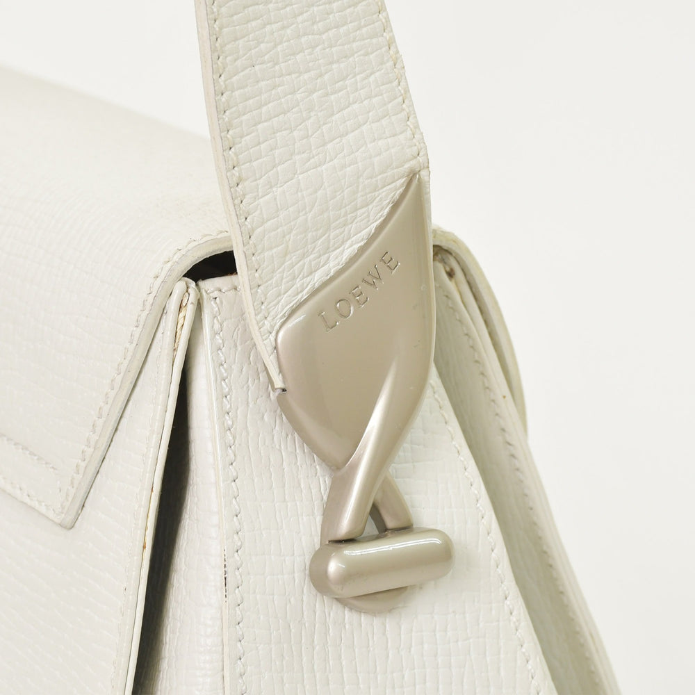LOEWE leather shoulder bag one shoulder bag semi-shoulder calfskin musical note metal hardware white flap good condition used 4a003524