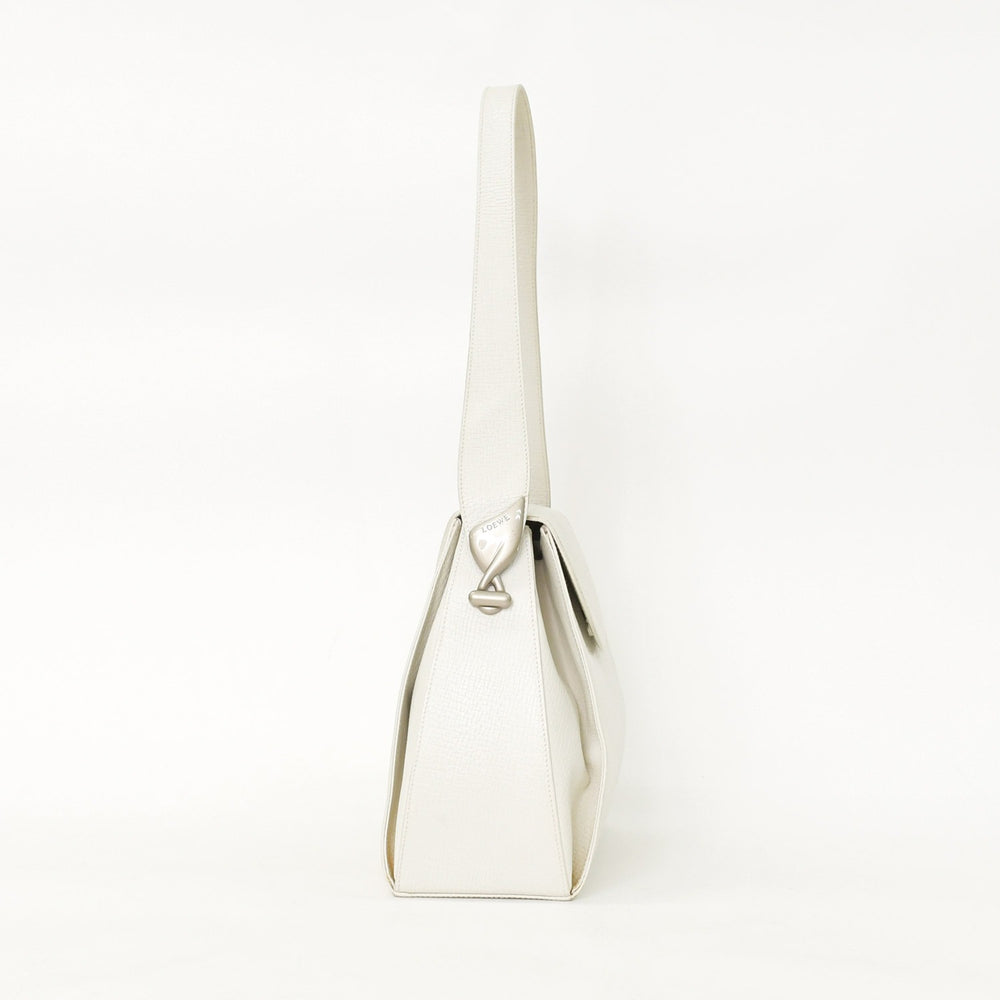 LOEWE leather shoulder bag one shoulder bag semi-shoulder calfskin musical note metal hardware white flap good condition used 4a003524