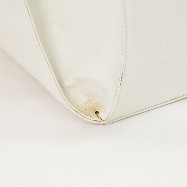 LOEWE leather shoulder bag one shoulder bag semi-shoulder calfskin musical note metal hardware white flap good condition used 4a003524