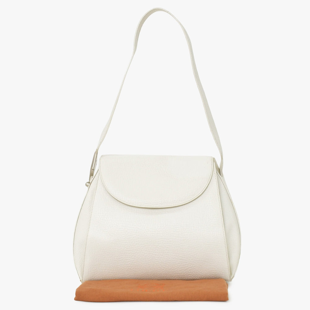 LOEWE ロエベ レザーショルダーバッグ ワンショルダーバッグ セミショルダー カーフスキン 音符型メタル金具 ホワイト フラップ 美品 中古 4a003524
