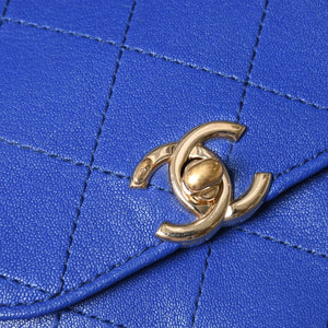 CHANEL シャネル ハーフムーン チェーンショルダーバッグ 26番台 ココマーク カーフスキン ブルー ゴールド金具 美品 中古 4a003510
