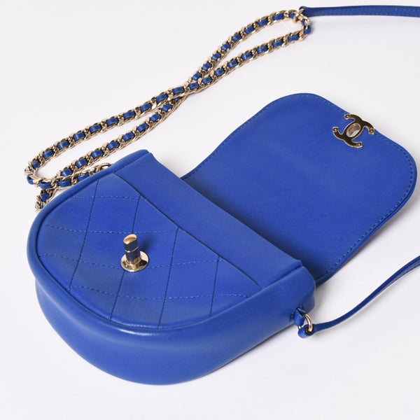 CHANEL シャネル ハーフムーン チェーンショルダーバッグ 26番台 ココマーク カーフスキン ブルー ゴールド金具 美品 中古 4a003510