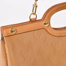 画像をギャラリービューアに読み込む, 極美品 LOUIS VUITTON ルイヴィトン ロクスバリー ドライブ 2WAYバッグ M91372 モノグラム ヴェルニ ベージュ ゴールド金具 中古 4a003473