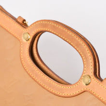 画像をギャラリービューアに読み込む, 極美品 LOUIS VUITTON ルイヴィトン ロクスバリー ドライブ 2WAYバッグ M91372 モノグラム ヴェルニ ベージュ ゴールド金具 中古 4a003473