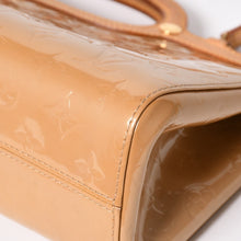 画像をギャラリービューアに読み込む, 極美品 LOUIS VUITTON ルイヴィトン ロクスバリー ドライブ 2WAYバッグ M91372 モノグラム ヴェルニ ベージュ ゴールド金具 中古 4a003473
