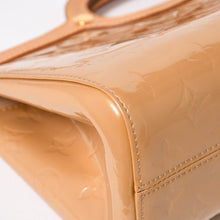 画像をギャラリービューアに読み込む, 極美品 LOUIS VUITTON ルイヴィトン ロクスバリー ドライブ 2WAYバッグ M91372 モノグラム ヴェルニ ベージュ ゴールド金具 中古 4a003473