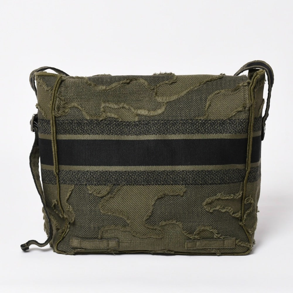 極美品 Christian Dior クリスチャンディオール キャンプ ショルダーバッグ カーキ カモフラージュ キャンバス 50-MA-0210 中古 4a003521