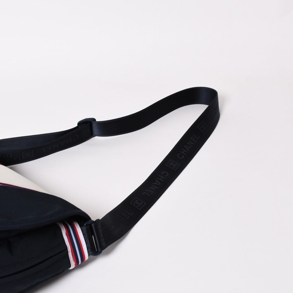 Very Good Condition CHANEL CHANEL Sports Line Shoulder Bag A31243 10th Series Coco Mark Navy Ivory Silver Hardware Used 4a003492