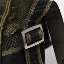 Load image into Gallery viewer, 極美品 Christian Dior クリスチャンディオール キャンプ ショルダーバッグ カーキ カモフラージュ キャンバス 50-MA-0210 中古 4a003521