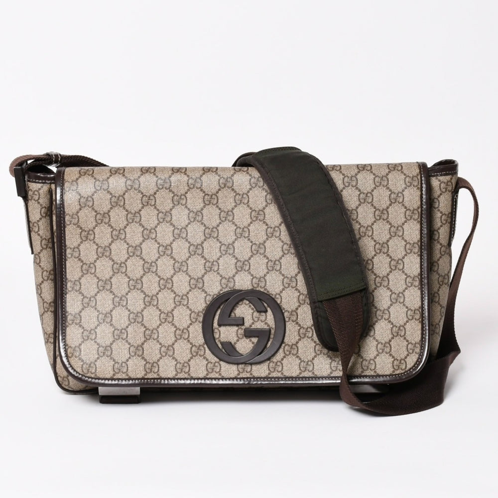 極美品 GUCCI グッチ GGスプリームキャンバス メッセンジャーショルダーバッグ シルバー金具 223661 中古 4a003529