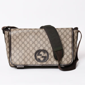 Very Good Condition GUCCI GG Supreme Canvas Messenger Shoulder Bag Silver Hardware 223661 Used 4a003529