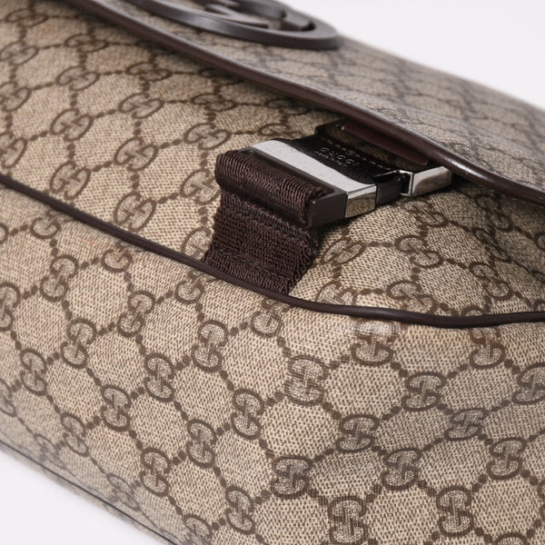 Very Good Condition GUCCI GG Supreme Canvas Messenger Shoulder Bag Silver Hardware 223661 Used 4a003529