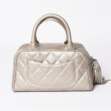 Load image into Gallery viewer, CHANEL シャネル マトラッセ ココマークミニボストンバッグ 9番台 ハンドバッグ キャビアスキン キルティング ブロンズ調 ゴールド シルバー金具 美品 中古 4a003711
