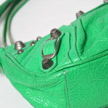 画像をギャラリービューアに読み込む, 極美品 BALENCIAGA バレンシアガ ショルダーバッグ 671309 ル カゴールXS グリーン レザー アンティークシルバー金具 中古 4a003537