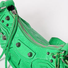 画像をギャラリービューアに読み込む, 極美品 BALENCIAGA バレンシアガ ショルダーバッグ 671309 ル カゴールXS グリーン レザー アンティークシルバー金具 中古 4a003537