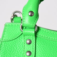 Load image into Gallery viewer, 極美品 BALENCIAGA バレンシアガ Mini Neo Classic City Shoulder Bag/FF20749/WS20749 ショルダーバッグ グリーン シルバー金具 638524 中古 4a003484