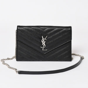 Very Good Condition SAINT LAURENT Cassandra Cassandra Leather Chain Wallet Chain Wallet Caviar Skin YBL393953・0418 Used 4a003538