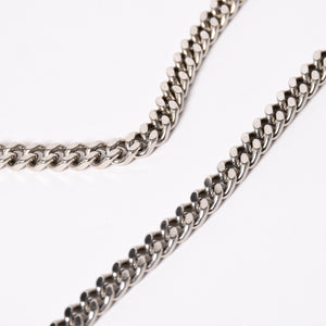 Very Good Condition SAINT LAURENT Cassandra Cassandra Leather Chain Wallet Chain Wallet Caviar Skin YBL393953・0418 Used 4a003538