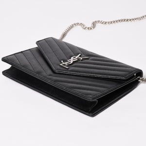 Very Good Condition SAINT LAURENT Cassandra Cassandra Leather Chain Wallet Chain Wallet Caviar Skin YBL393953・0418 Used 4a003538