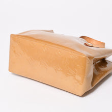 Load image into Gallery viewer, 極美品 LOUIS VUITTON ルイヴィトン Tote Bag トートバッグ ゴールド金具 ヴェルニ M91334 ベージュ 中古 4a003546
