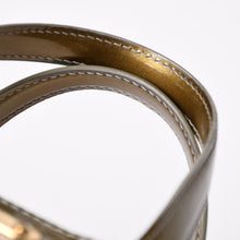 Load image into Gallery viewer, LOUIS VUITTON ルイヴィトン ウィルシャーPM ハンドバッグ M91627 ブラウン エナメル モノグラムヴェルニ 美品 中古 4a003542