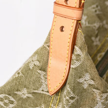 Load image into Gallery viewer, 極美品 LOUIS VUITTON ルイヴィトン モノグラムデニム バギーGM M95211 グリーン ゴールド金具 ヌメ革 中古 4a003208
