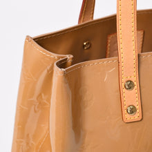 Load image into Gallery viewer, 極美品 LOUIS VUITTON ルイヴィトン Tote Bag トートバッグ ゴールド金具 ヴェルニ M91334 ベージュ 中古 4a003546