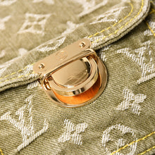 Load image into Gallery viewer, 極美品 LOUIS VUITTON ルイヴィトン モノグラムデニム バギーGM M95211 グリーン ゴールド金具 ヌメ革 中古 4a003208