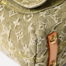 Load image into Gallery viewer, 極美品 LOUIS VUITTON ルイヴィトン モノグラムデニム バギーGM M95211 グリーン ゴールド金具 ヌメ革 中古 4a003208