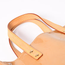 Load image into Gallery viewer, 極美品 LOUIS VUITTON ルイヴィトン Tote Bag トートバッグ ゴールド金具 ヴェルニ M91334 ベージュ 中古 4a003546