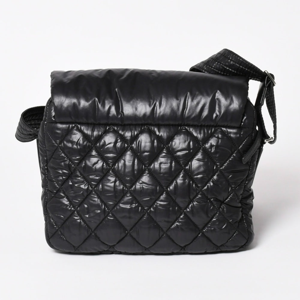 極美品 CHANEL シャネル コココクーン ショルダーバッグ 17番台 ナイロン ブラック シルバー金具 中古 4a003532
