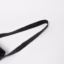 Load image into Gallery viewer, 極美品 CHANEL シャネル コココクーン ショルダーバッグ 17番台 ナイロン ブラック シルバー金具 中古 4a003532