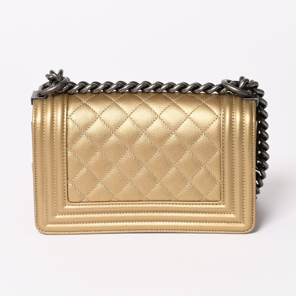 新品同様 CHANEL シャネル ボーイシャネル ショルダーバッグ 25番台 キャビアスキン メタル ゴールド マッドブラック金具 中古 4a003490