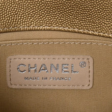 Load image into Gallery viewer, 新品同様 CHANEL シャネル ボーイシャネル ショルダーバッグ 25番台 キャビアスキン メタル ゴールド マッドブラック金具 中古 4a003490
