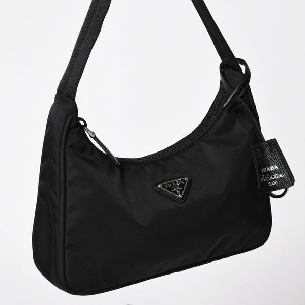 極美品 PRADA プラダ ホーボー ワンショルダーバッグ MV519 ナイロン ブラック トライアングルロゴ シルバー金具 中古 4a003553