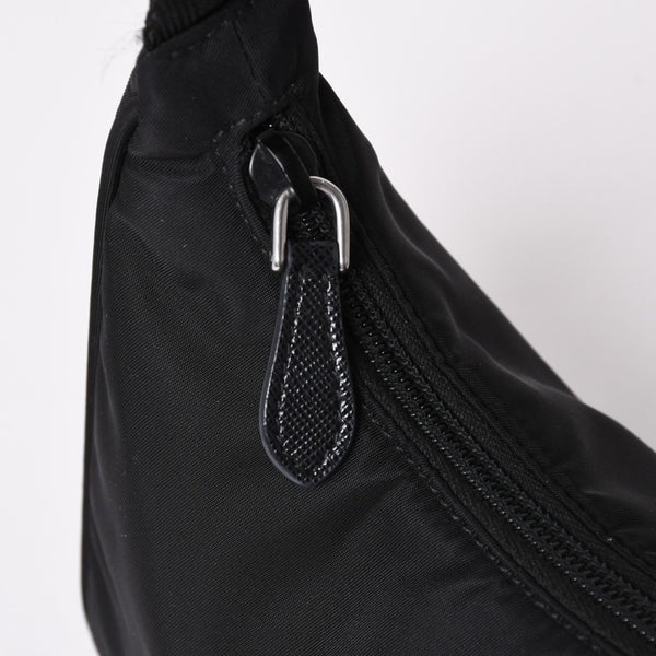 極美品 PRADA プラダ ホーボー ワンショルダーバッグ MV519 ナイロン ブラック トライアングルロゴ シルバー金具 中古 4a003553