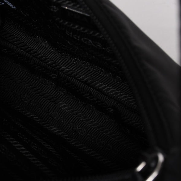 極美品 PRADA プラダ ホーボー ワンショルダーバッグ MV519 ナイロン ブラック トライアングルロゴ シルバー金具 中古 4a003553