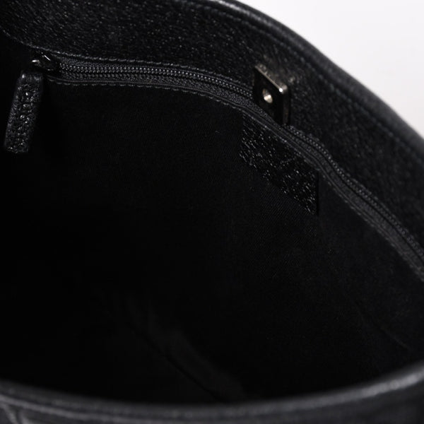 極美品 GUCCI グッチ GGキャンバス ショルダーバッグ ワンショルダーバッグ 肩掛け レザー ブラック 113012 中古 4a002014