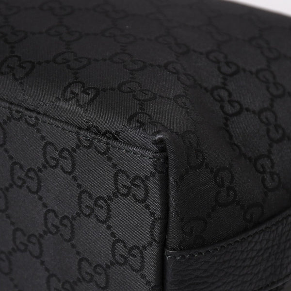 極美品 GUCCI グッチ ワンショルダーホーボーバッグ GGキャンバス ショルダーバッグ ブラック 三日月型 28335 中古 4a003461
