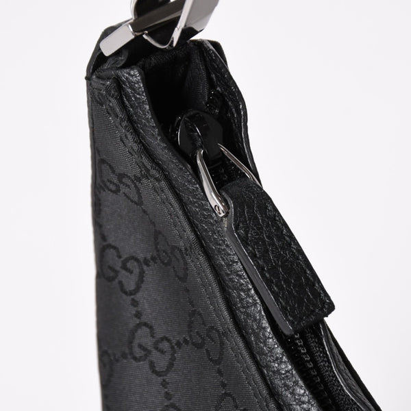 極美品 GUCCI グッチ ワンショルダーホーボーバッグ GGキャンバス ショルダーバッグ ブラック 三日月型 28335 中古 4a003461