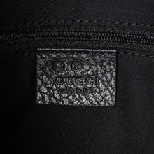 Load image into Gallery viewer, 極美品 GUCCI グッチ ワンショルダーホーボーバッグ GGキャンバス ショルダーバッグ ブラック 三日月型 28335 中古 4a003461
