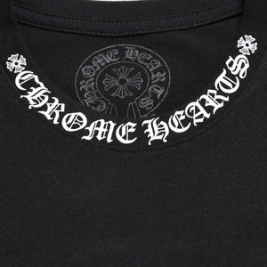 新品同様 CHROME HEARTS クロムハーツ ネックロゴ プリントポケットTシャツ 半袖Tシャツ ブラック Sサイズ スクロールラベル CHロゴ 中古 4a004022
