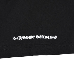 新品同様 CHROME HEARTS クロムハーツ ネックロゴ プリントポケットTシャツ 半袖Tシャツ ブラック Sサイズ スクロールラベル CHロゴ 中古 4a004022