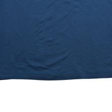Load image into Gallery viewer, 極美品 LOEWE ロエベ アナグラム Tシャツ H526Y22J26 ペトロリウム ダークブルー イエロー アナグラム刺繍 半袖Tシャツ XLサイズ 中古 4a004086