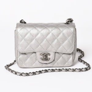 Like new CHANEL Mini Matelasse 17 S Flap S Chain Shoulder Bag No. 24 Coco Mark Caviar Skin Silver Used 4a003649