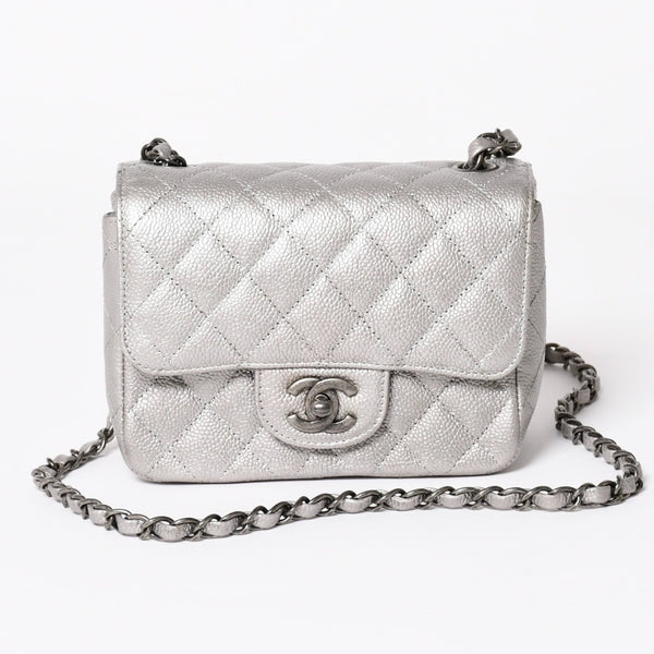 Like new CHANEL Mini Matelasse 17 S Flap S Chain Shoulder Bag No. 24 Coco Mark Caviar Skin Silver Used 4a003649